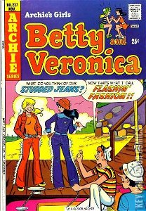 Archie's Girls: Betty and Veronica #227
