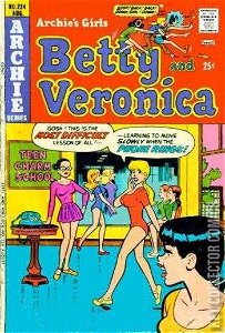 Archie's Girls: Betty and Veronica #224