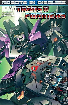 Variant Cover for Transformers: Robots In Disguise #2