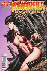 Cover for Vampirella Strikes #4