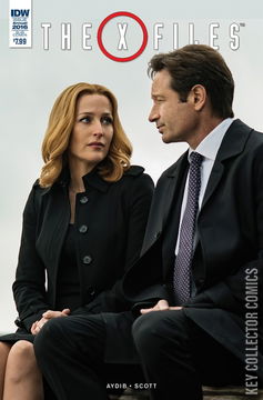Variant Cover for The X-Files Annual #1