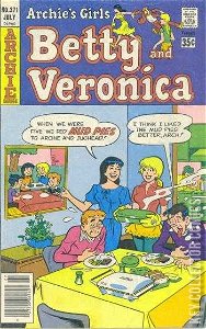 Archie's Girls: Betty and Veronica #271