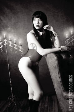 Variant Cover for Vampirella Valentine's Day Special #2021