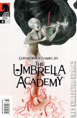 Cover for The Umbrella Academy: Apocalypse Suite #4